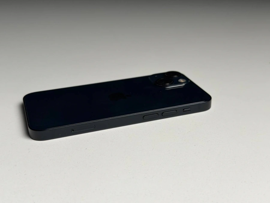 ВЖИВАНИЙ Б/У Apple iPhone 13 Mini 128GB Midnight (MLHM3, MLK03) - Стан: гарний | Акумулятор: 87% | Комплектація: iPhone, кабель | Гарантія: 3 міс.