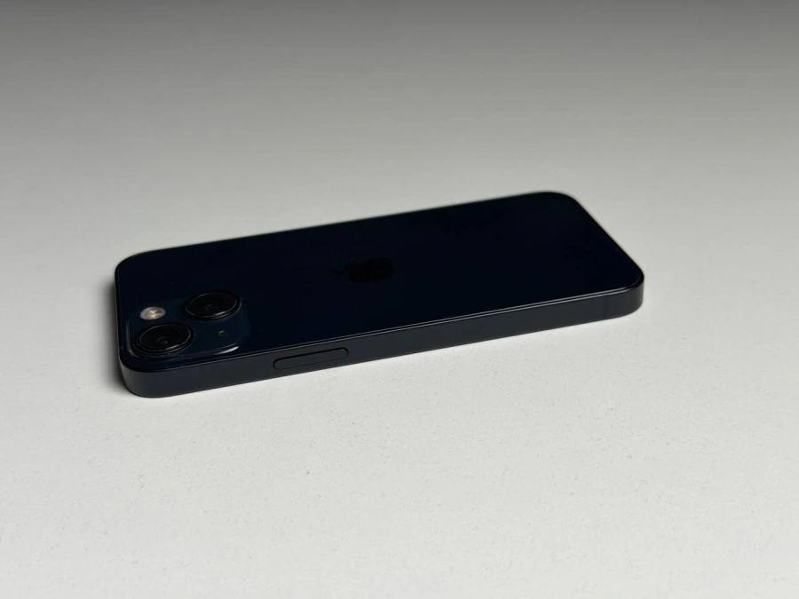 ВЖИВАНИЙ Б/У Apple iPhone 13 Mini 128GB Midnight (MLHM3, MLK03) - Стан: гарний | Акумулятор: 87% | Комплектація: iPhone, кабель | Гарантія: 3 міс.