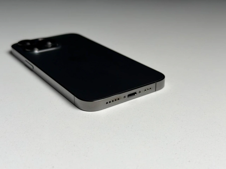 ВЖИВАНИЙ Б/У Apple iPhone 13 Pro 128GB Graphite (MLTP3, MLV93) - Стан: гарний | Акумулятор: 100% | Комплектація: iPhone, кабель | Гарантія: 3 міс.