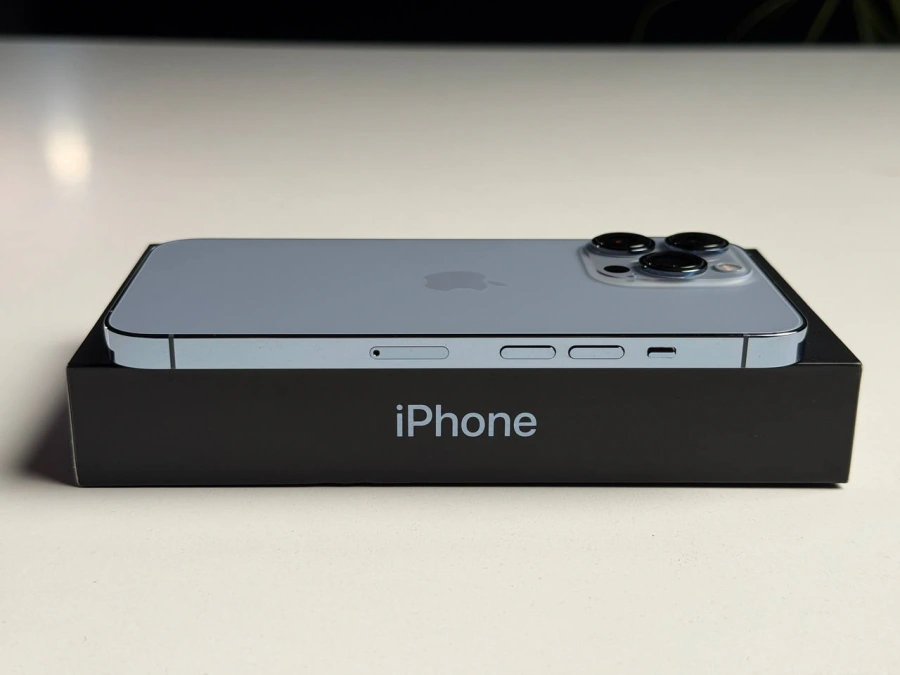 ВЖИВАНИЙ Б/У Apple iPhone 13 Pro 128GB Sierra Blue (MLTT3, MLVD3) - Стан: гарний | Акумулятор: 100% | Комплектація: повний | Гарантія: 3 міс.