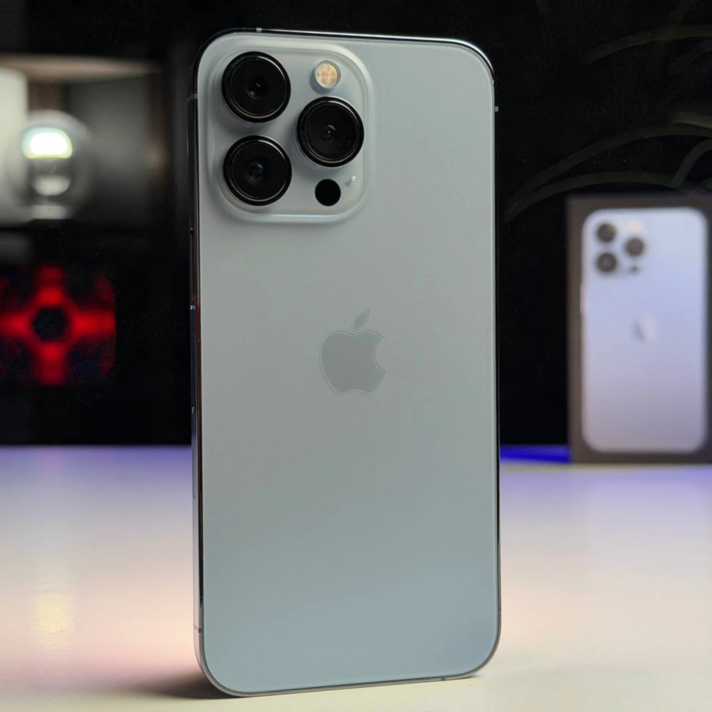 ВЖИВАНИЙ Б/У Apple iPhone 13 Pro 128GB Sierra Blue (MLTT3, MLVD3) - Стан: гарний | Акумулятор: 100% | Комплектація: повний | Гарантія: 3 міс.