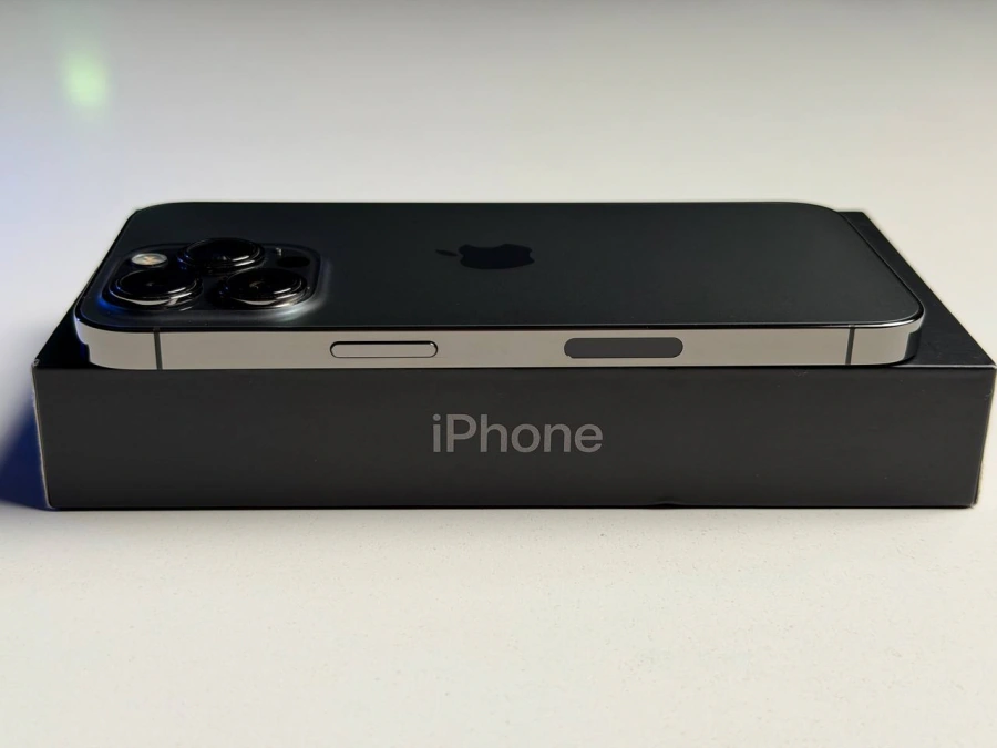 ВЖИВАНИЙ Б/У Apple iPhone 13 Pro 256GB Graphite (MLTW3, MLVE3) - Стан: гарний | Акумулятор: 100% | Комплектація: повний | Гарантія: 3 міс.