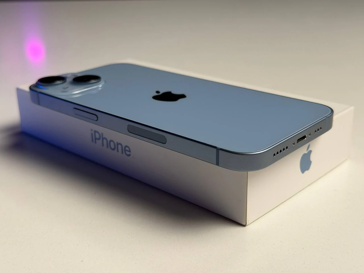 ВЖИВАНИЙ Б/У Apple iPhone 14 256GB Blue eSim (MPWM3) - Состояние: хороший | Аккумулятор: 100% | Комплектация: полный | Гарантия: 3 мес.