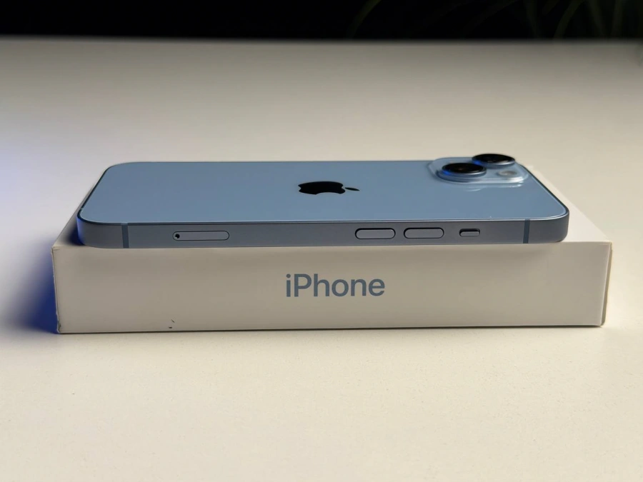 ВЖИВАНИЙ Б/У Apple iPhone 14 256GB Blue (MPWP3) - Стан: гарний | Акумулятор: 100% | Комплектація: повний | Гарантія: 3 міс.