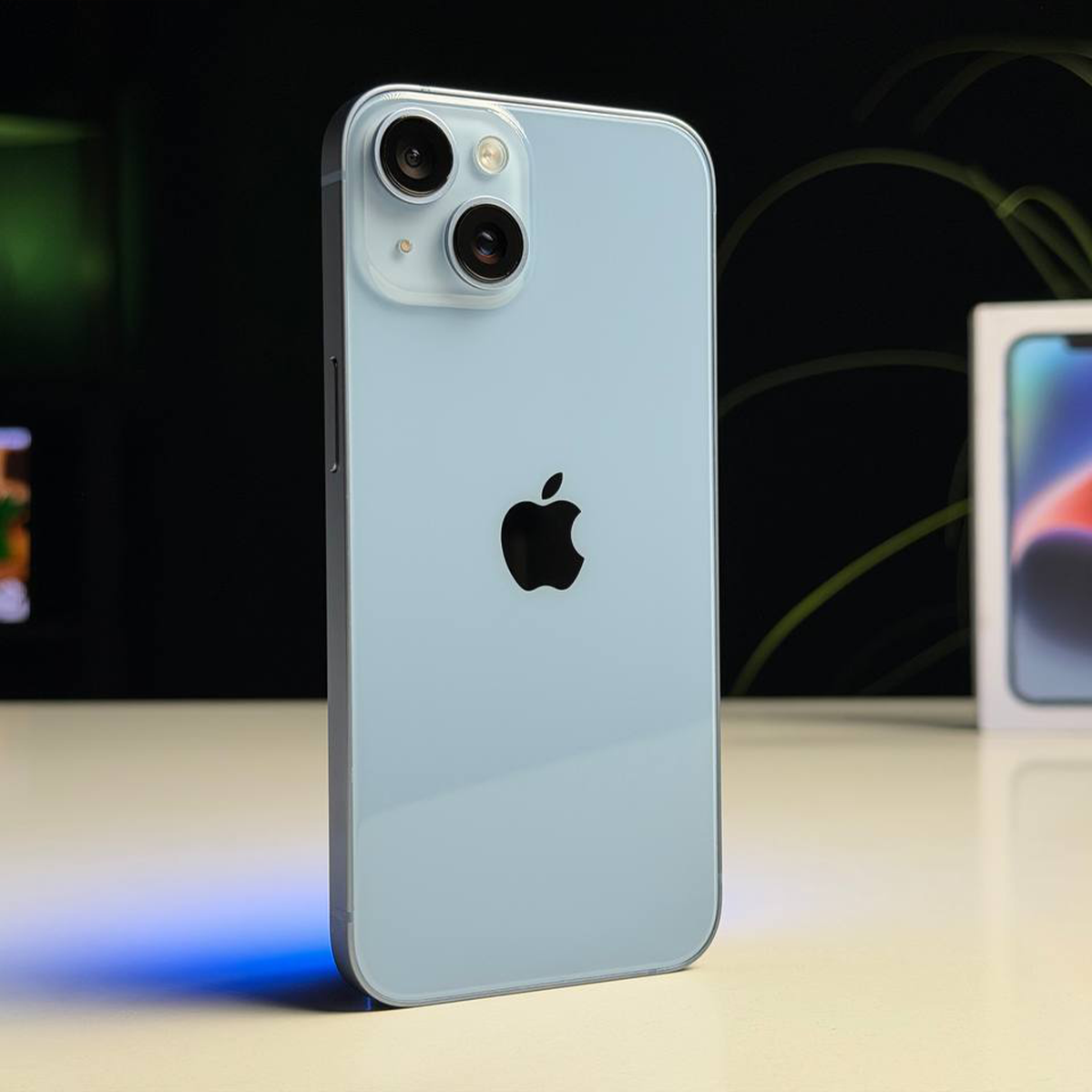 ВЖИВАНИЙ Б/У Apple iPhone 14 256GB Blue (MPWP3) - Стан: гарний | Акумулятор: 100% | Комплектація: повний | Гарантія: 3 міс.
