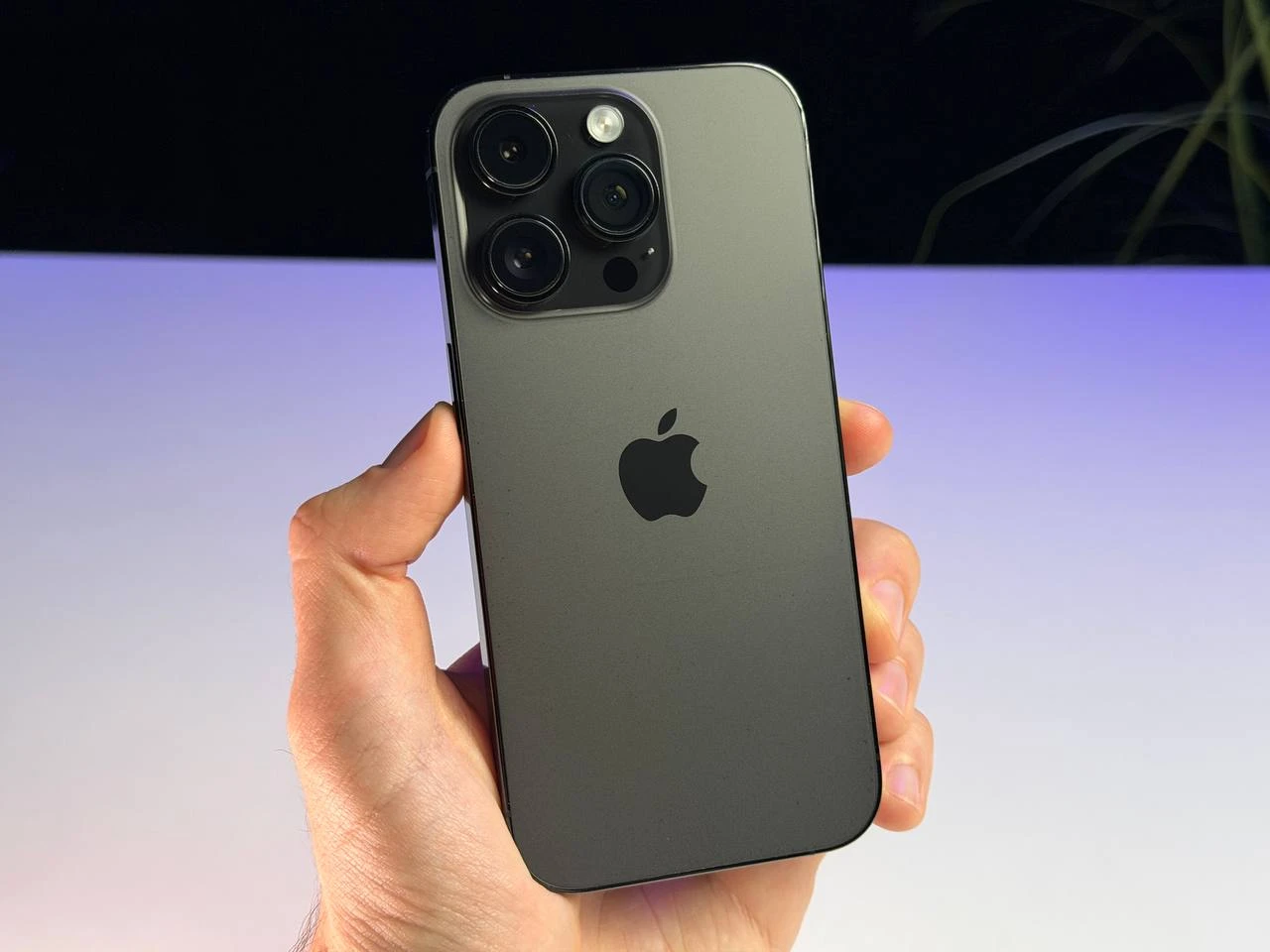 ВЖИВАНИЙ Б/У Apple iPhone 14 Pro 128GB Space Black (MPXV3) - Стан: гарний | Акумулятор: 87% | Комплектація: iPhone, кабель | Гарантія: 3 міс.