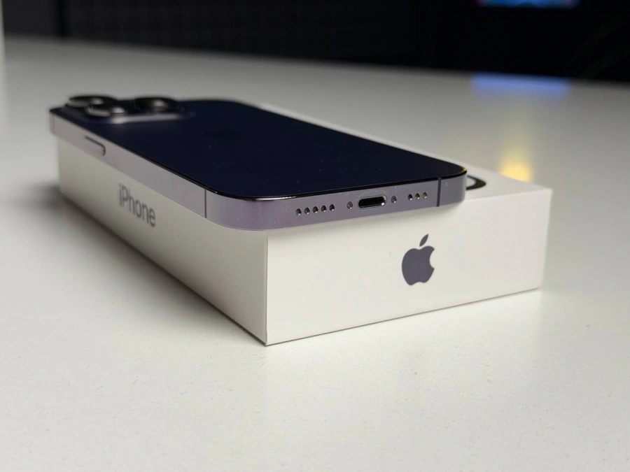 ВЖИВАНИЙ Б/У Apple iPhone 14 Pro 256GB Deep Purple (MQ1F3) - Стан: гарний | Акумулятор: 100% | Комплектація: повний | Гарантія: 3 міс.