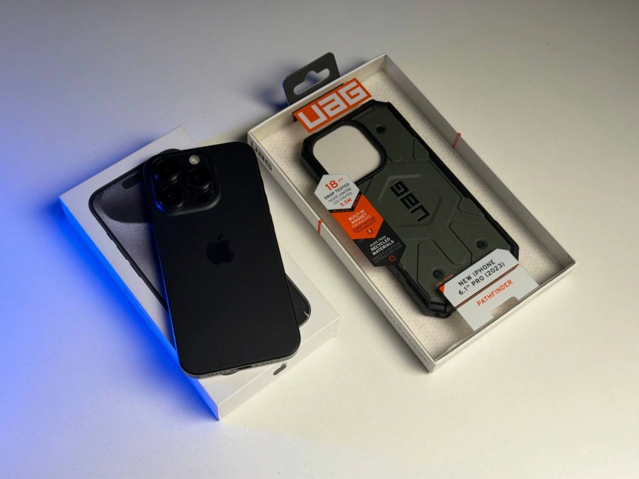 ВЖИВАНИЙ Б/У Apple iPhone 15 Pro 128GB Black Titanium (MTUV3) - Состояние: хороший | Аккумулятор: 88% | Комплектация: полный + чехол UAG | Гарантия: 3 мес.