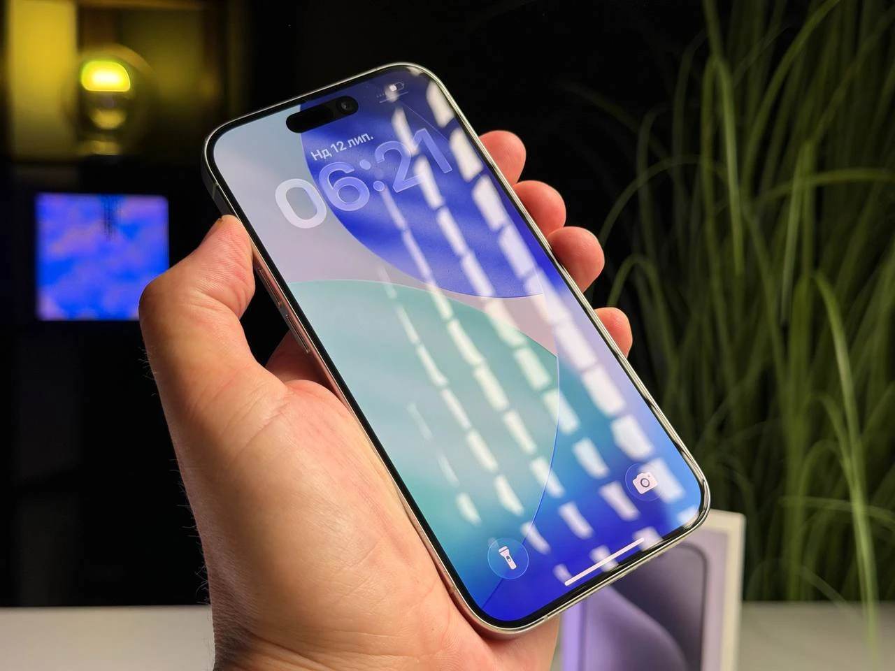 ВЖИВАНИЙ Б/У Apple iPhone 15 Pro 1TB White Titanium (MTVD3) - Состояние: хороший | Аккумулятор: 100% | Комплектация: полный | Гарантия: 3 мес.