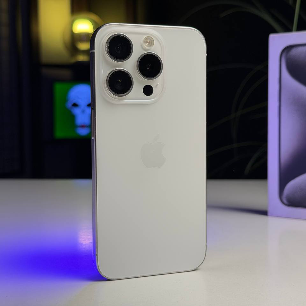 ВЖИВАНИЙ Б/У Apple iPhone 15 Pro 1TB White Titanium (MTVD3) - Состояние: хороший | Аккумулятор: 100% | Комплектация: полный | Гарантия: 3 мес.