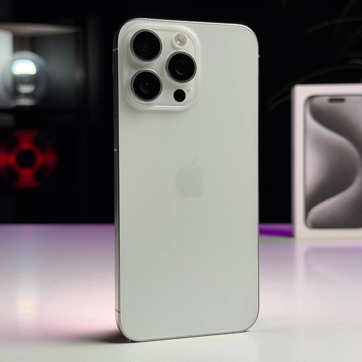 ВЖИВАНИЙ Б/У Apple iPhone 15 Pro Max 512GB White Titanium (MU7D3) - Состояние: хороший | Аккумулятор: 100% | Комплектация: полный | Гарантия: 3 мес.