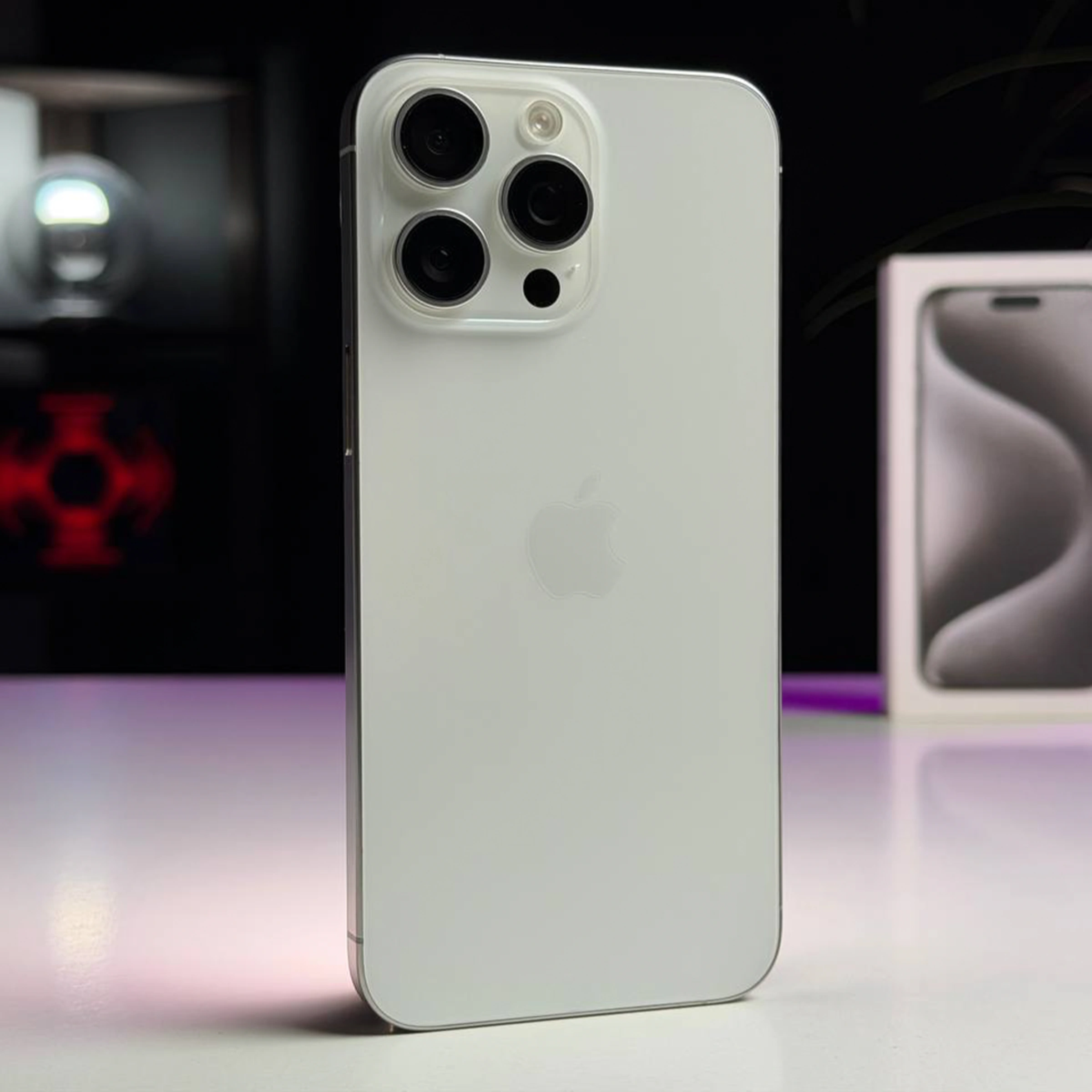 ВЖИВАНИЙ Б/У Apple iPhone 15 Pro Max 512GB White Titanium (MU7D3) - Состояние: хороший | Аккумулятор: 100% | Комплектация: полный | Гарантия: 3 мес.