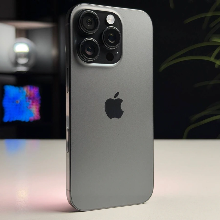 ВЖИВАНИЙ Б/У Apple iPhone 16 Pro 128GB Black Titanium (MYND3) - Стан: гарний | Акумулятор: 96% | Комплектація: повний | Гарантія: 3 міс.