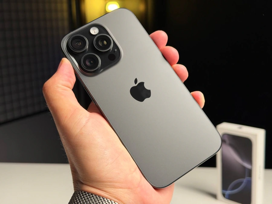 ВЖИВАНИЙ Б/У Apple iPhone 16 Pro 128GB Black Titanium (MYND3) - Состояние: хороший | Аккумулятор: 89% | Комплектация: полный | Гарантия: 3 мес.