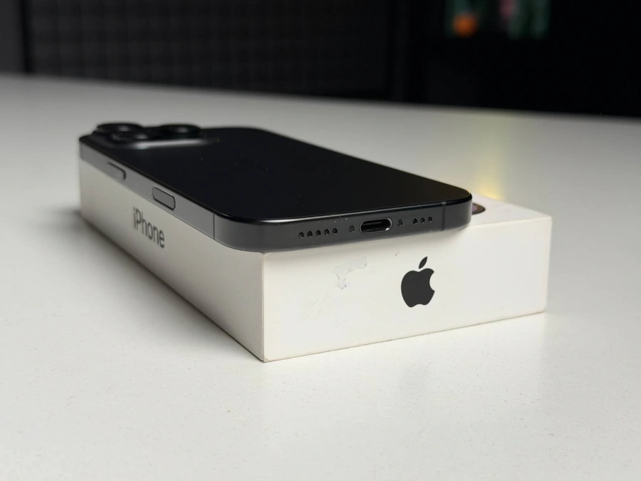 ВЖИВАНИЙ Б/У Apple iPhone 16 Pro 128GB Black Titanium (MYND3) - Состояние: хороший | Аккумулятор: 89% | Комплектация: полный | Гарантия: 3 мес.