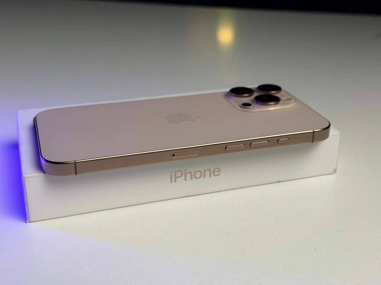 ВЖИВАНИЙ Б/У Apple iPhone 16 Pro Max 256GB Desert Titanium (MYWX3) - Состояние: хороший | Аккумулятор: 94% | Комплектация: полный | Гарантия: 3 мес.