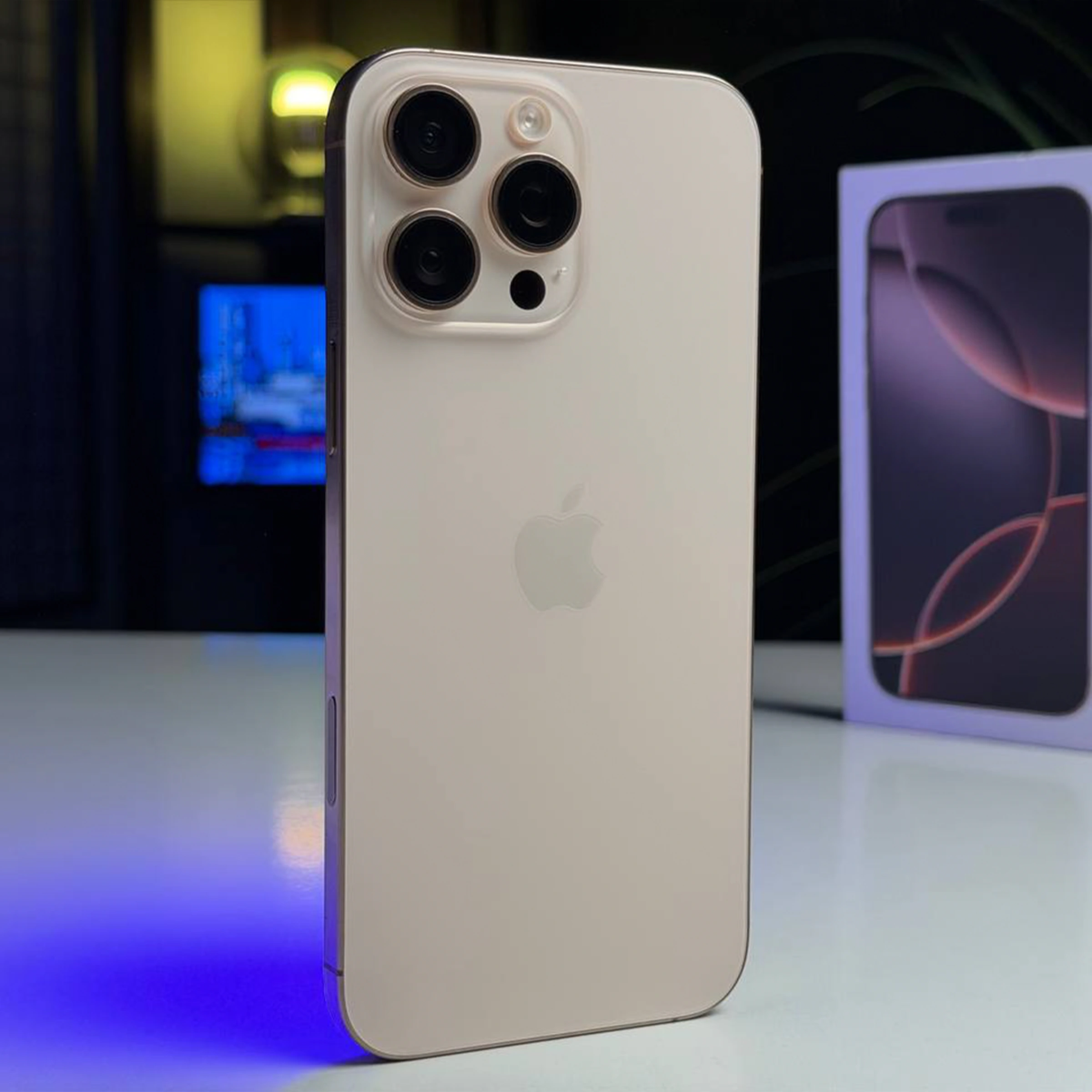 ВЖИВАНИЙ Б/У Apple iPhone 16 Pro Max 256GB Desert Titanium (MYWX3) - Состояние: хороший | Аккумулятор: 94% | Комплектация: полный | Гарантия: 3 мес.