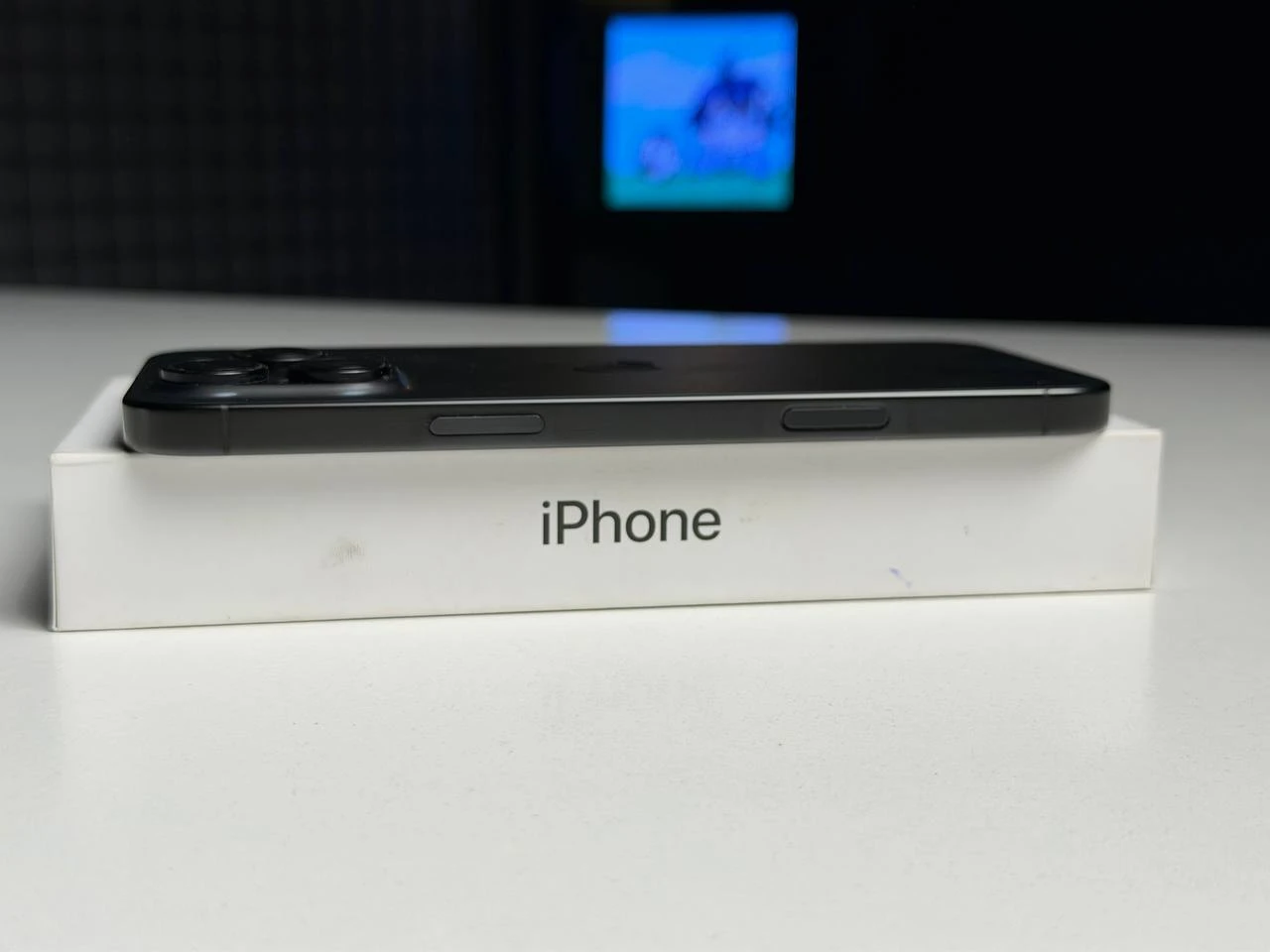 ВЖИВАНИЙ Б/У Apple iPhone 16 Pro Max 256GB eSim Black Titanium (MYW33) - Стан: гарний | Акумулятор: 100% | Комплектація: повний | Гарантія: 3 міс.