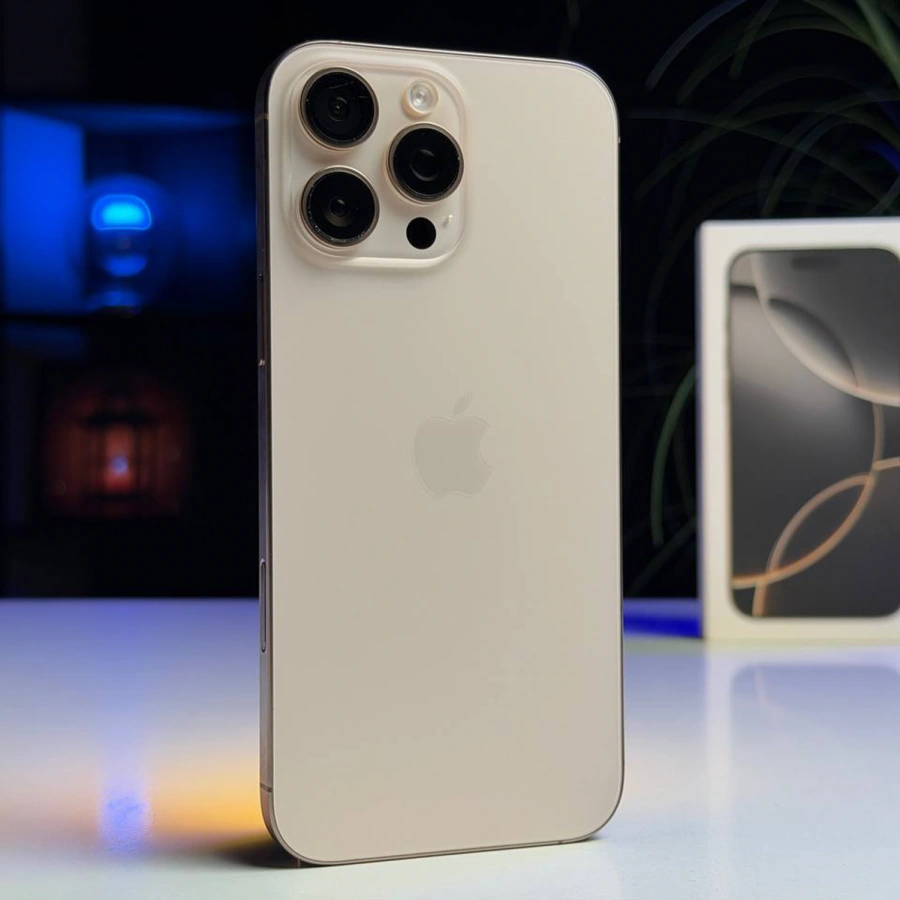 ВЖИВАНИЙ Б/У Apple iPhone 16 Pro Max 512GB Desert Titanium (MYX23) - Состояние: хороший | Аккумулятор: 92% | Комплектация: iPhone, кабель | Гарантия: 3 мес.