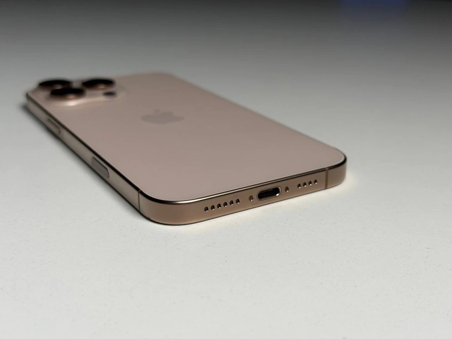 ВЖИВАНИЙ Б/У Apple iPhone 16 Pro Max 512GB Desert Titanium (MYX23) - Стан: гарний | Акумулятор: 95% | Комплектація: повний | Гарантія: 3 міс.