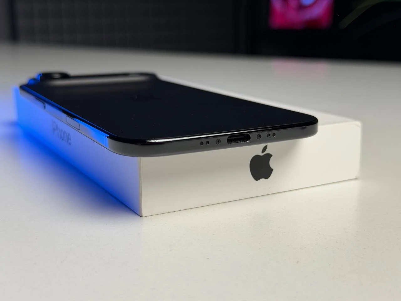 ВЖИВАНИЙ Б/У Apple iPhone Air 256GB Space Black (MG2L4, MG184, MG274) - Состояние: идеальный | Аккумулятор: 100% | Комплектация: полный | Гарантия: 3 мес.