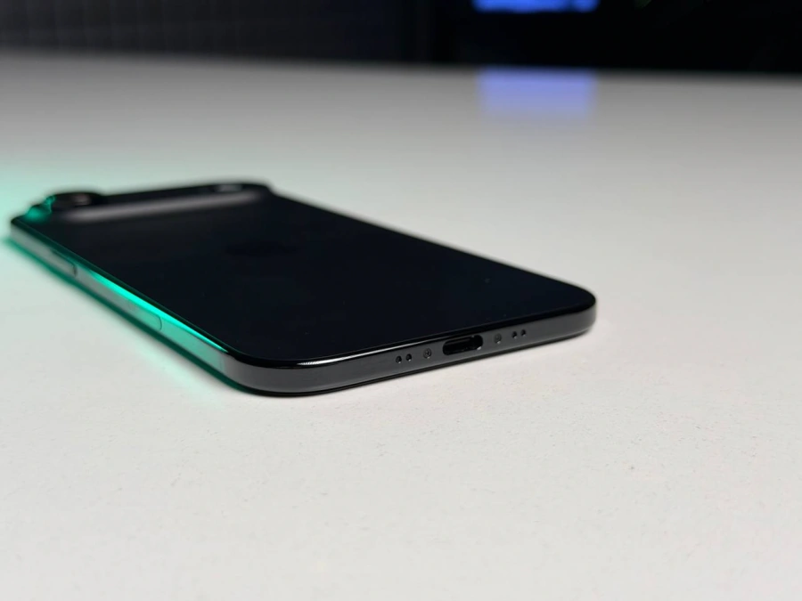 ВИТРИННЫЙ Apple iPhone Air 256GB Space Black (MG2L4, MG184, MG274) - Состояние: идеальный | Аккумулятор: 100% | Комплектация: iPhone, кабель | Гарантия: 3 мес.