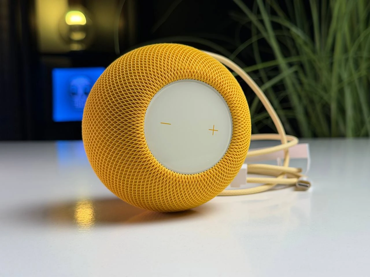 ВИТРИННАЯ Колонка Apple HomePod mini Yellow (MJ2E3) US вилка - Состояние: идеальный | Комплектация: полный | Гарантия: 3 мес.