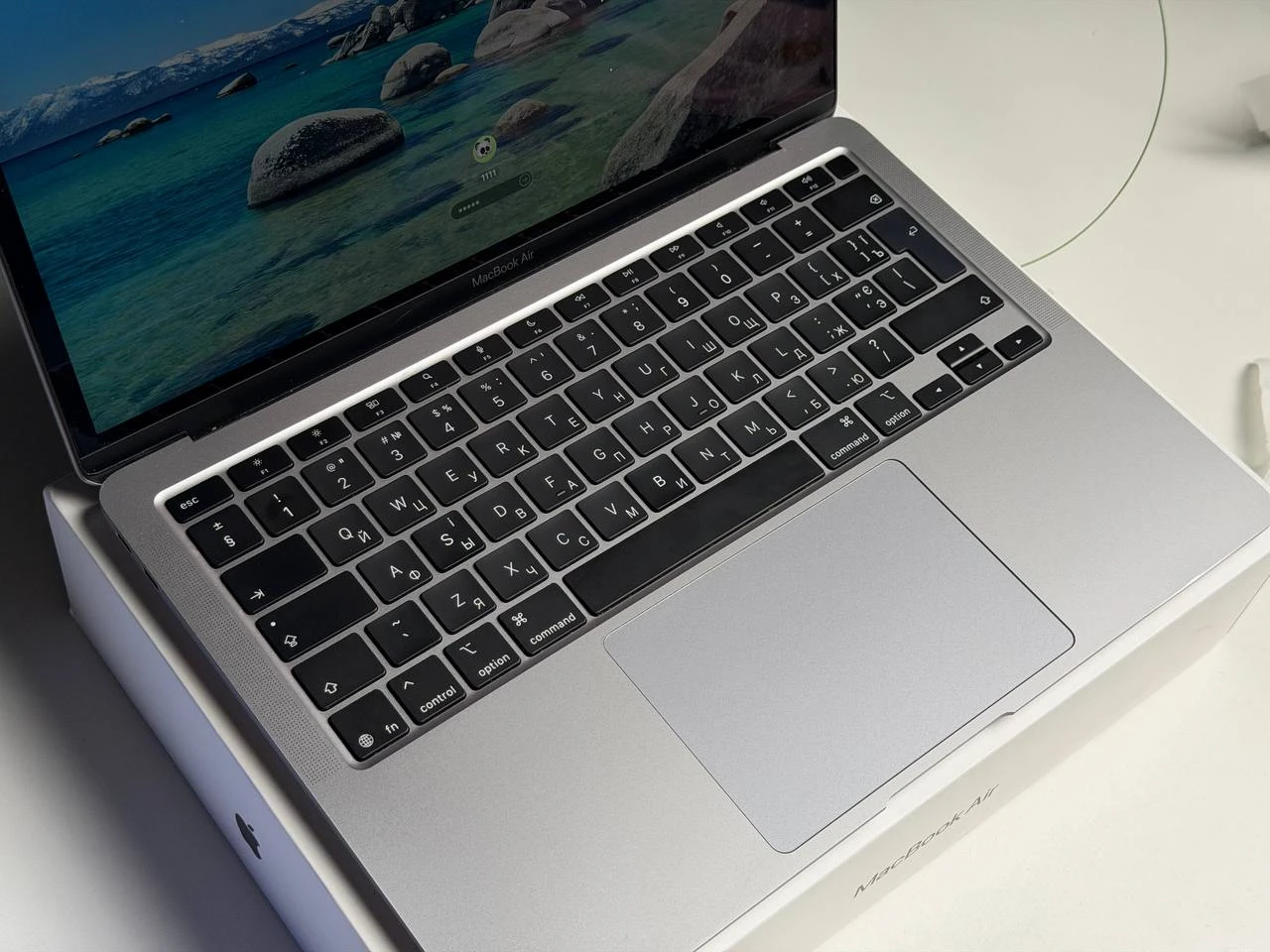 ВЖИВАНИЙ Б/У MacBook Air 13" M1/8CPU/7GPU/8GB/256GB Space Gray 2020 (MGN63) - Стан: гарний | Акумулятор: 86% | Комплектація: повний | Гарантія: 3 міс.
