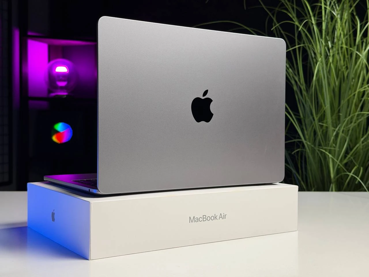 ВЖИВАНИЙ Б/У MacBook Air 13" M3/8CPU/10GPU/16GB/256GB Space Gray 2024 (Z1B60016J) - Стан: гарний | Акумулятор: 88% | Комплектація: повний | Гарантія: 3 міс.