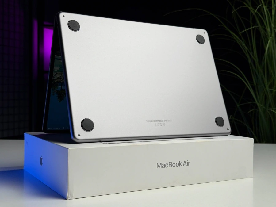 ВЖИВАНИЙ Б/У MacBook Air 13" M3/8CPU/10GPU/16GB/256GB Space Gray 2024 (Z1B60016J) - Стан: гарний | Акумулятор: 88% | Комплектація: повний | Гарантія: 3 міс.