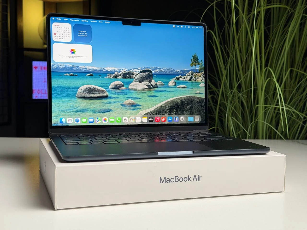 ВЖИВАНИЙ Б/У MacBook Air 13.6" M2/8CPU/8GPU/8GB/256GB Midnight 2022 (MLY33) - Стан: задовільний | Акумулятор: 86% | Комплектація: повний | Гарантія: 3 міс.