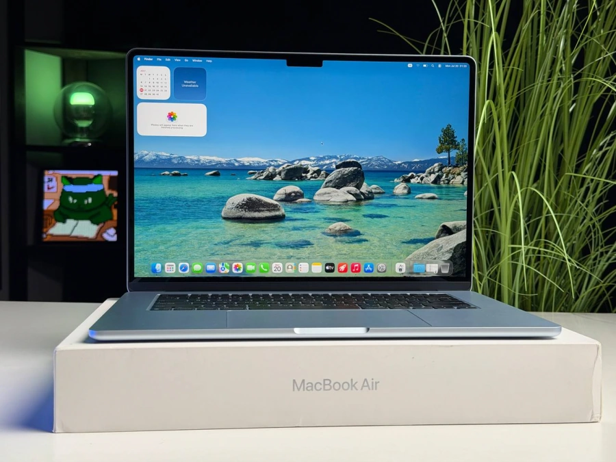ВЖИВАНИЙ Б/У MacBook Air 15" 2025 M4/10CPU/10GPU/24GB/1TB Sky Blue (Z1HD000G0) - Состояние: хороший | Аккумулятор: 100% | Комплектация: полный | Гарантия: 3 мес.