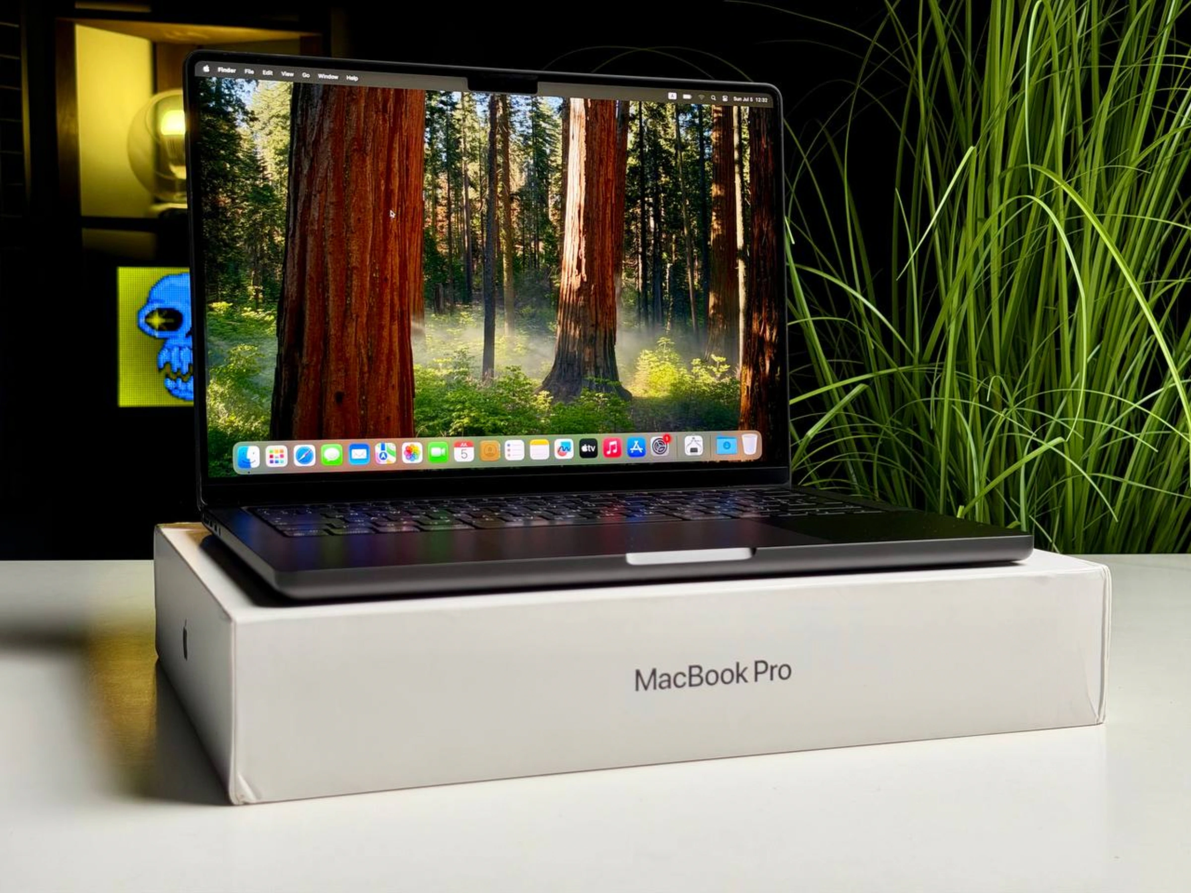 ВЖИВАНИЙ Б/У MacBook Pro 14" M3 Pro/11CPU/14GPU/18GB/512GB Space Black 2023 (MRX33) - Стан: гарний | Акумулятор: 100% | Комплектація: повний | Гарантія: 3 міс.