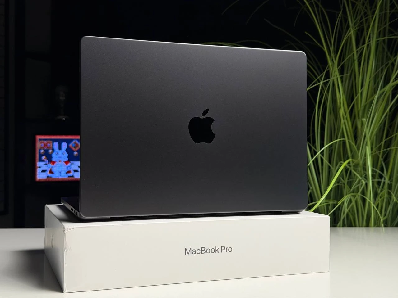 ВЖИВАНИЙ Б/У MacBook Pro 14" M3 Pro/11CPU/14GPU/18GB/512GB Space Black 2023 (MRX33) - Стан: гарний | Акумулятор: 92% | Комплектація: повний | Гарантія: 3 міс.