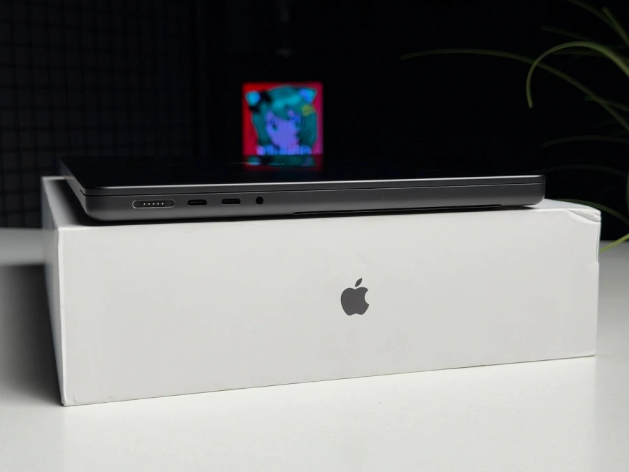 ВЖИВАНИЙ Б/У MacBook Pro 14" M3 Pro/11CPU/14GPU/18GB/512GB Space Black 2023 (MRX33) - Стан: гарний | Акумулятор: 92% | Комплектація: повний | Гарантія: 3 міс.