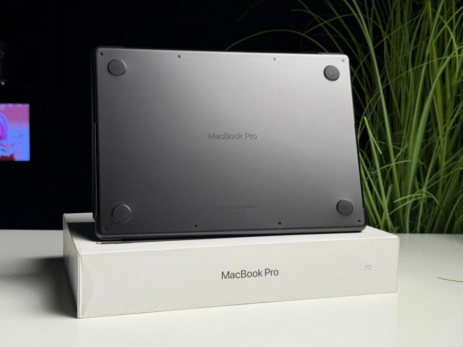 ВЖИВАНИЙ Б/У MacBook Pro 14" M3 Pro/11CPU/14GPU/18GB/512GB Space Black 2023 (MRX33) - Стан: гарний | Акумулятор: 97% | Комплектація: повний | Гарантія: 3 міс.
