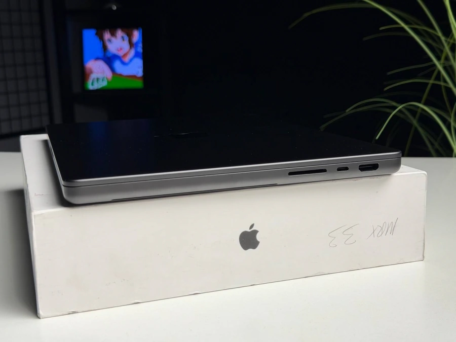 ВЖИВАНИЙ Б/У MacBook Pro 14" M3 Pro/11CPU/14GPU/18GB/512GB Space Black 2023 (MRX33) - Стан: гарний | Акумулятор: 97% | Комплектація: повний | Гарантія: 3 міс.