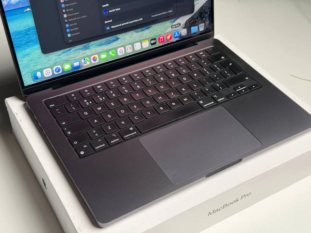 ВЖИВАНИЙ Б/У MacBook Pro 14" M3 Pro/11CPU/14GPU/18GB/512GB Space Black 2023 (MRX33) - Стан: гарний | Акумулятор: 97% | Комплектація: повний | Гарантія: 3 міс.