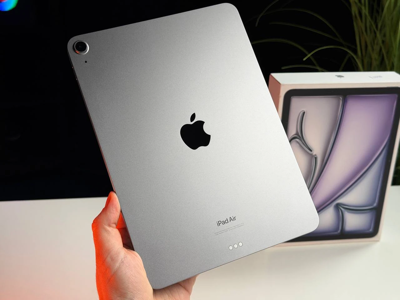 ВЖИВАНИЙ Б/У Планшет Apple iPad Air 11'' M2 2024 Wi-Fi 256GB Space Gray (MUWG3) - Состояние: хороший | Аккумулятор: 93% | Комплектация: полный | Гарантия: 3 мес.