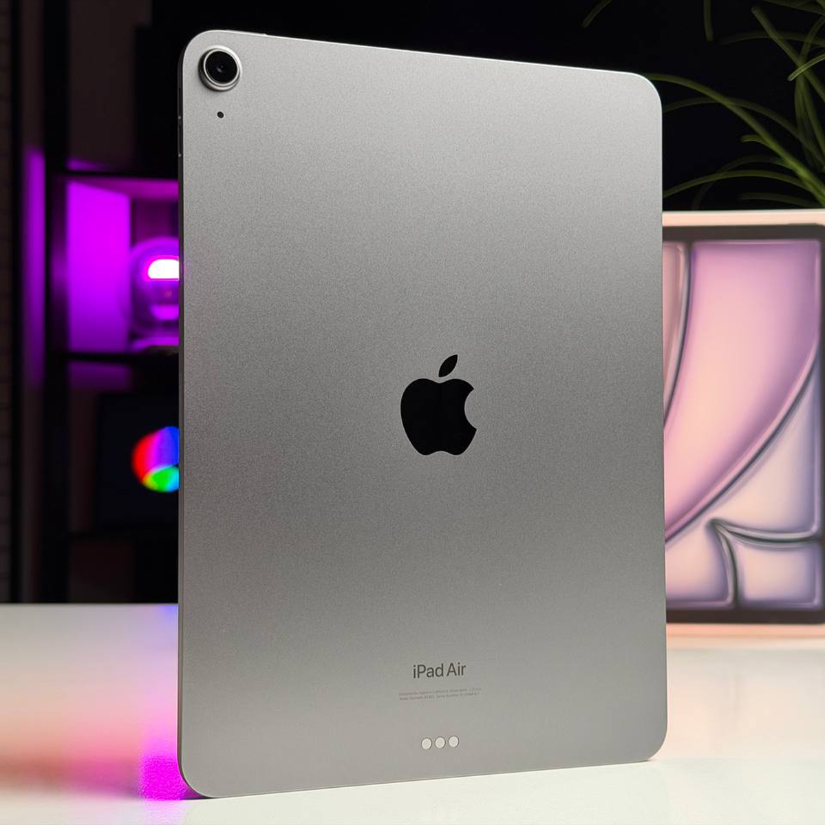 ВЖИВАНИЙ Б/У Планшет Apple iPad Air 11'' M2 2024 Wi-Fi 256GB Space Gray (MUWG3) - Состояние: хороший | Аккумулятор: 93% | Комплектация: полный | Гарантия: 3 мес.