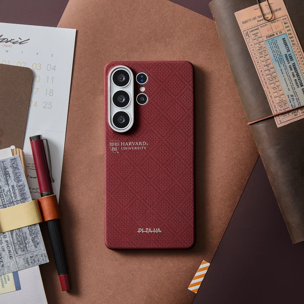 Чехол Pitaka Edge Ultra-Slim Case with Aaron Button for Samsung Galaxy S26 Ultra - Harvard Crimson (PHS2601U)