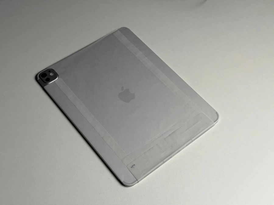 NEW NO BOX Apple iPad Pro 13" M5 2025 Wi-Fi + Cellular 256GB with Standard glass - Silver (ME7X4) - Стан: новий, не активований | Акумулятор: 100% | Комплектація: iPad, кабель | Гарантія: 12 міс.