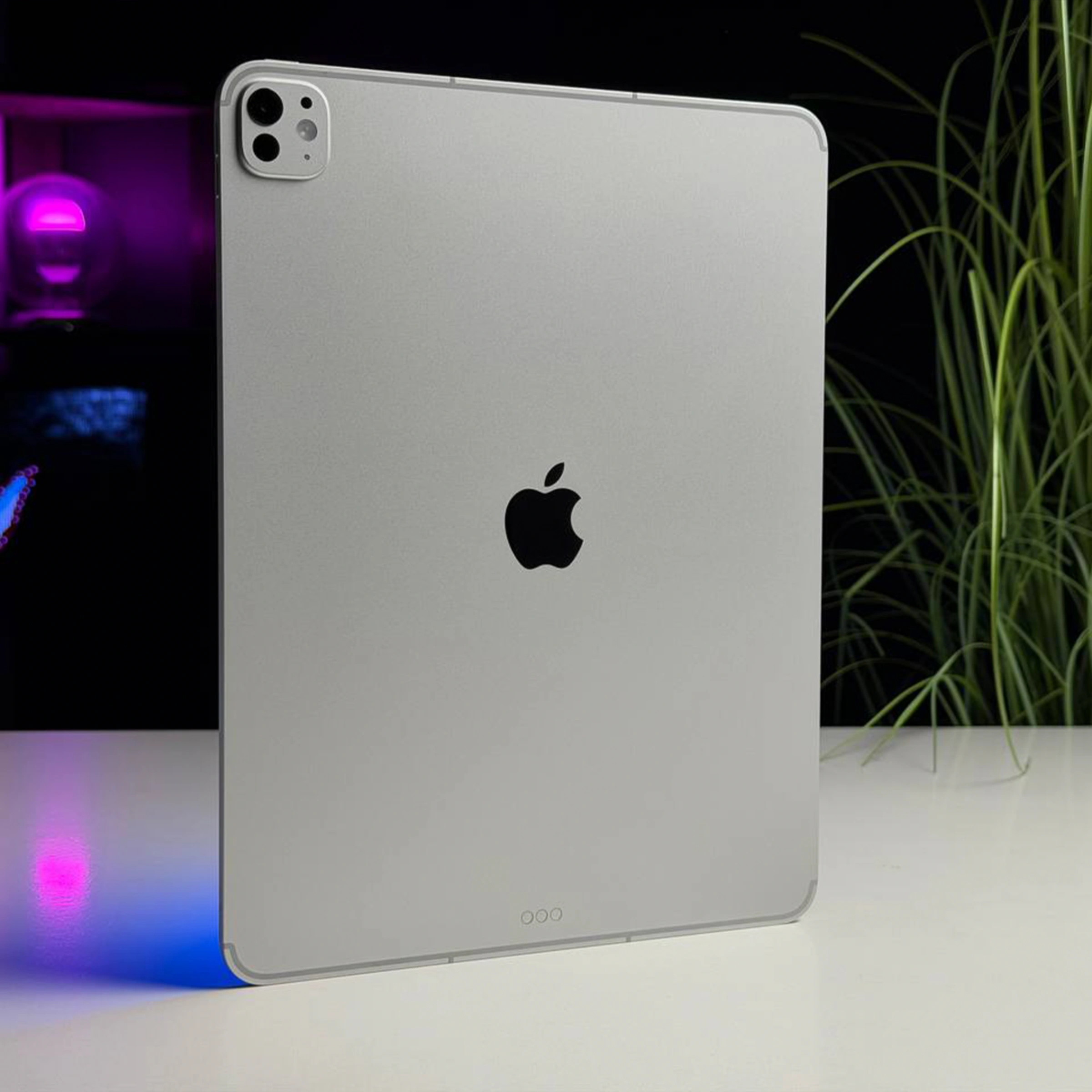 NEW NO BOX Apple iPad Pro 13" M5 2025 Wi-Fi + Cellular 256GB with Standard glass - Silver (ME7X4) - Состояние: новое, не активированное | Аккумулятор: 100% | Комплектация: iPad, кабель | Гарантия: 12 мес. NEW NO BOX Apple iPad Pro 13" M5 2025 Wi-Fi + Cellular 256GB with Standard glass - Silver (ME7X4) - Состояние: новое, не активированное | Аккумулятор: 100% | Комплектация: iPad, кабель | Гарантия: 12 мес.