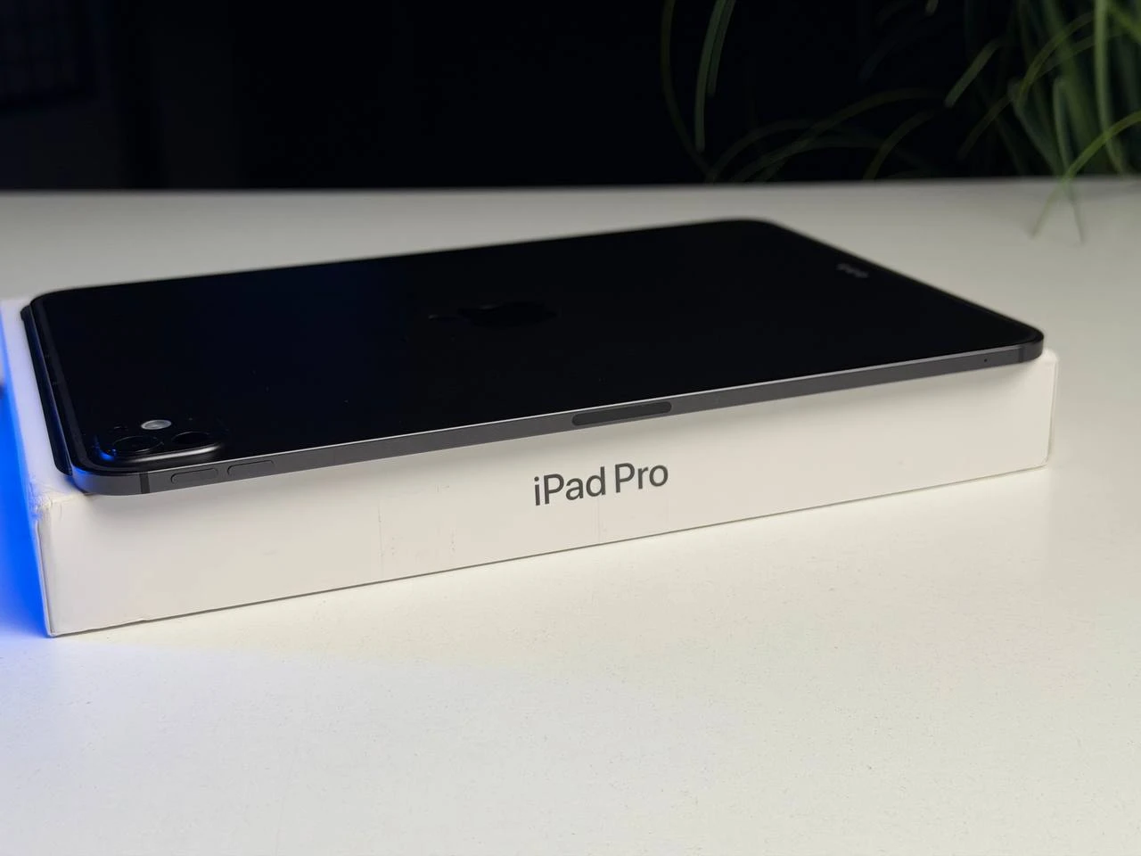 OPEN BOX Apple iPad Pro 11" M5 2025 Wi-Fi + Cellular 256GB with Standard glass - Space Black (ME2N4) - Стан: ідеальний | Акумулятор: 100% | Комплектація: повний | Гарантія: 9 міс.