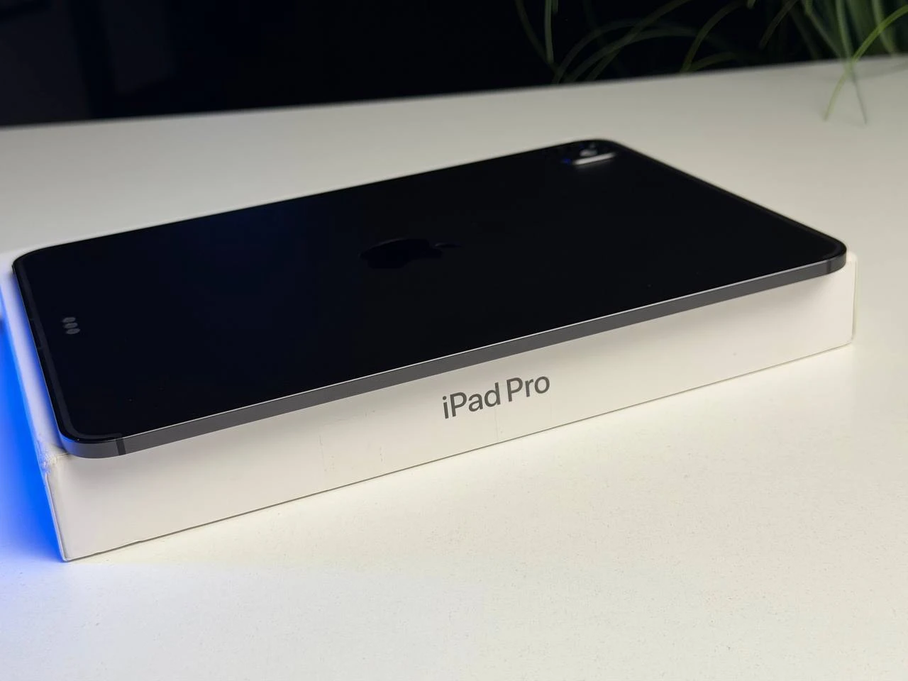 OPEN BOX Apple iPad Pro 11" M5 2025 Wi-Fi + Cellular 256GB with Standard glass - Space Black (ME2N4) - Стан: ідеальний | Акумулятор: 100% | Комплектація: повний | Гарантія: 9 міс.