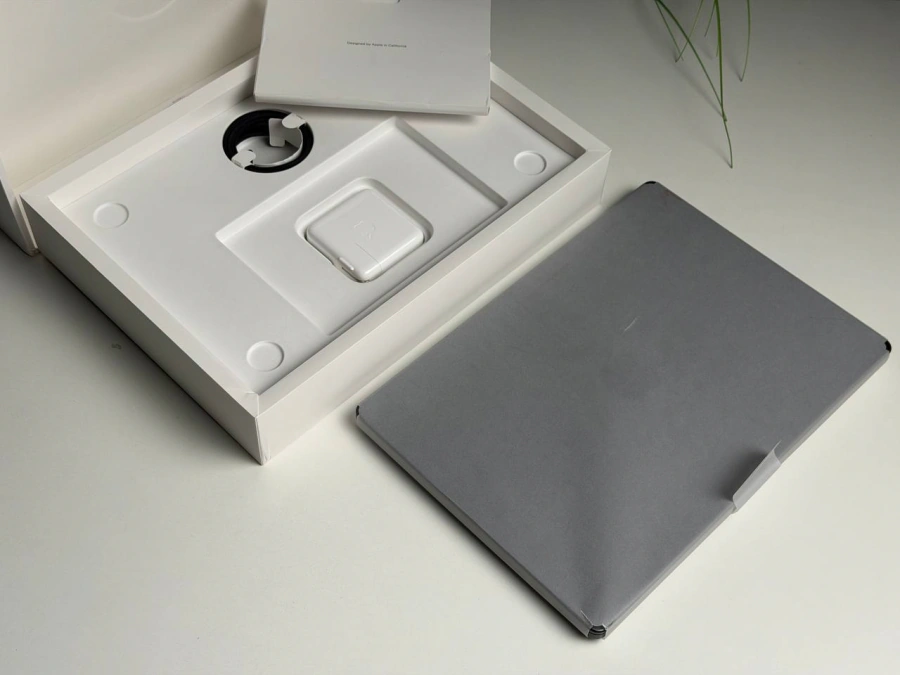 OPEN BOX Apple MacBook Pro 14" M4/10CPU/10GPU/16GB/1TB Space Black 2024 (MW2V3) - Стан: ідеальний | Акумулятор: 100% | Комплектація: повний | Гарантія: 3 міс.
