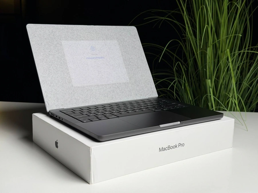 OPEN BOX Apple MacBook Pro 14" M4/10CPU/10GPU/16GB/1TB Space Black 2024 (MW2V3) - Стан: ідеальний | Акумулятор: 100% | Комплектація: повний | Гарантія: 3 міс.