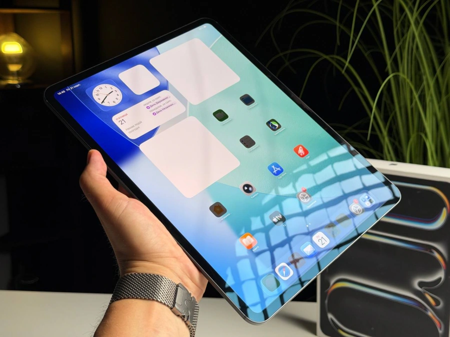 OPEN BOX Планшет Apple iPad Pro 13" M4 2024 Wi-Fi + Cellular 512GB with Standard glass - Space Black (MVXU3) - Стан: ідеальний | Акумулятор: 100% | Комплектація: повний | Гарантія: 3 міс.