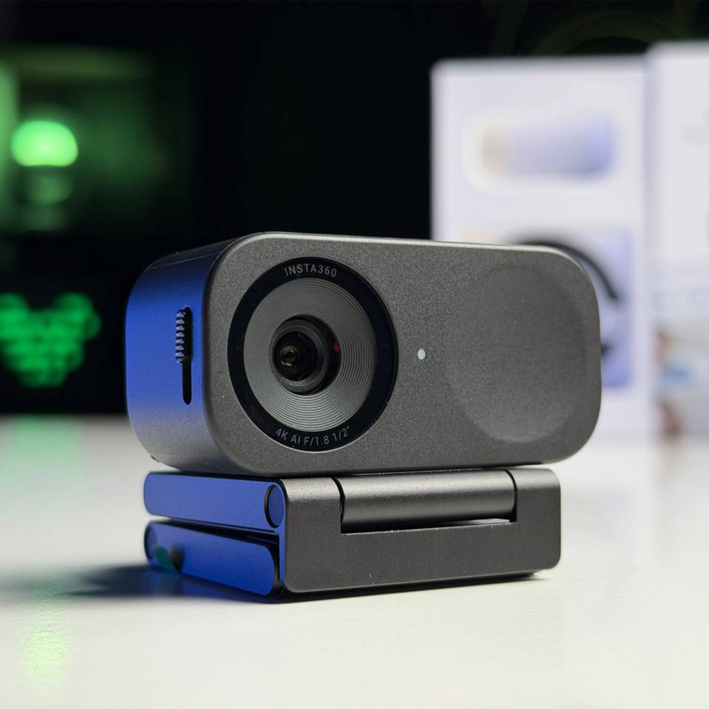 OPEN BOX Веб-камера Insta360 Link 2C [Standard Bundle] - Graphite Black (CINSABNA) - Состояние: идеальное, новая | Комплектация: полный | Гарантия: 3 мес.