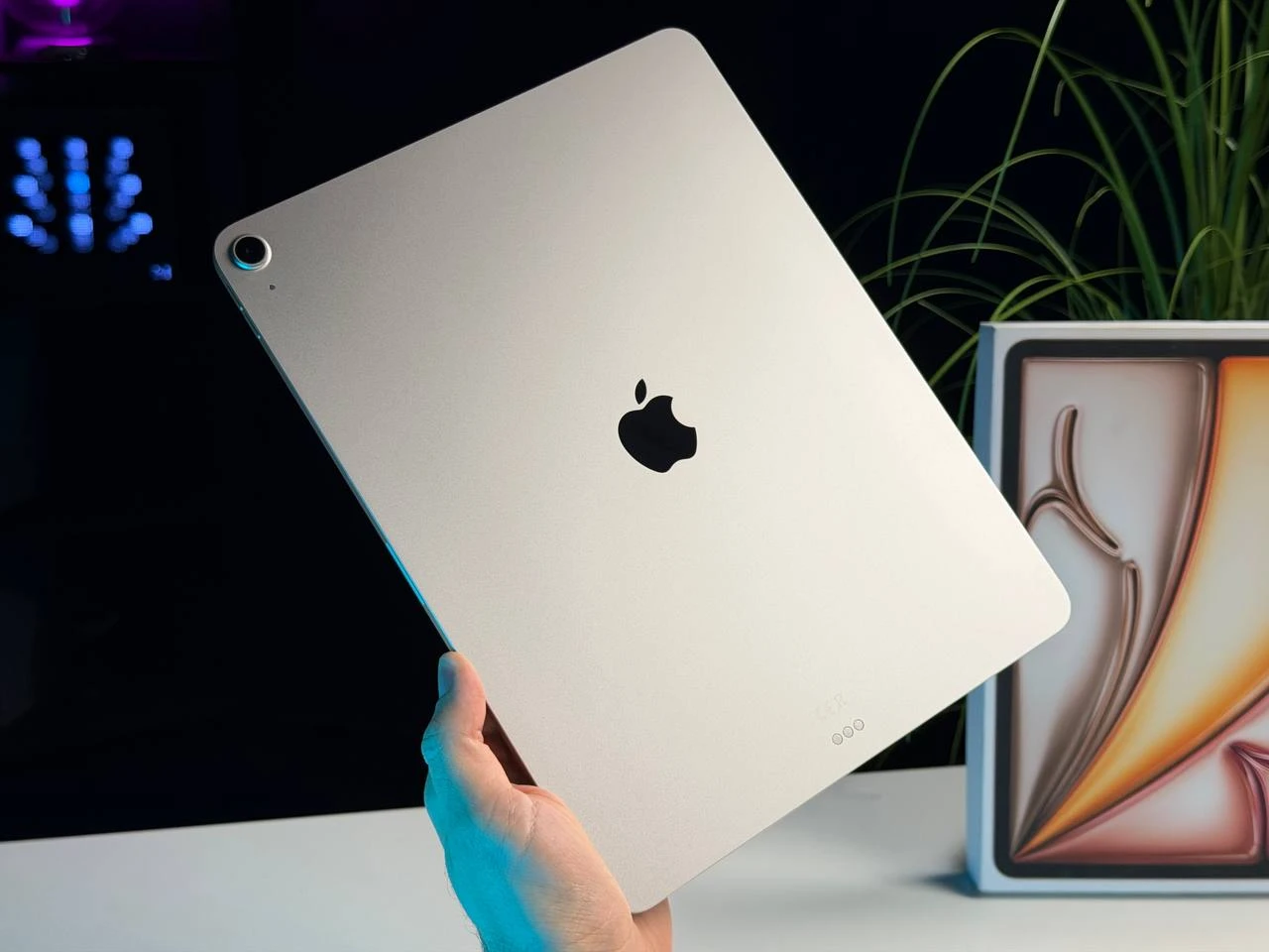 OPEN BOX Планшет Apple iPad Air 13'' M4 2026 Wi-Fi 256GB Starlight (MH5W4) - Стан: ідеальний | Акумулятор: 100% | Комплектація: повний | Гарантія: 3 міс.